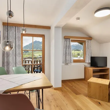 Panoramahaus Kuenzler Apartmán *