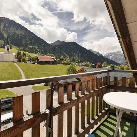 Panoramahaus Kuenzler Apartman *